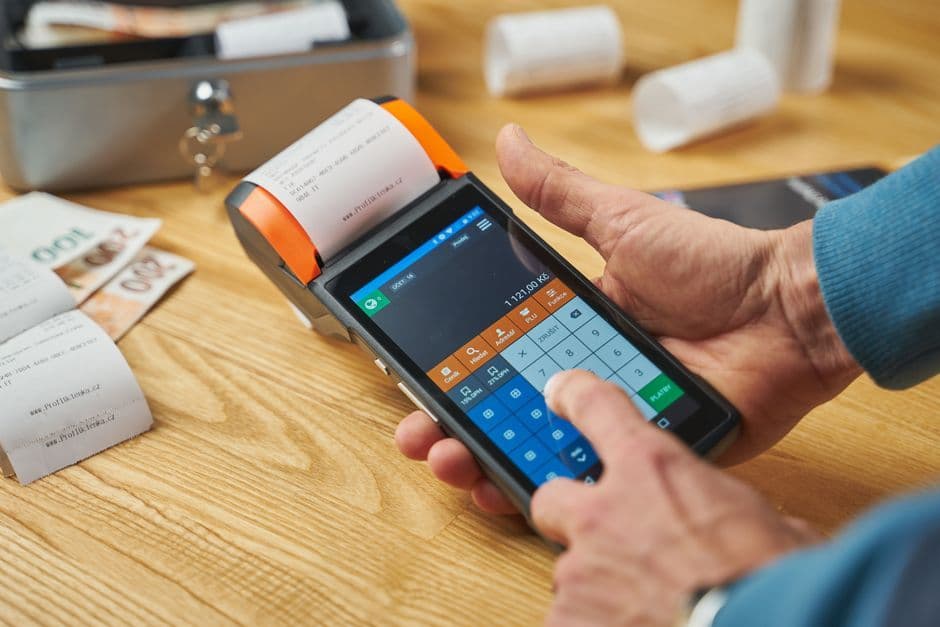 Digital SEPA E-Mandates at Shopify Checkout: Eliminating Friction for Dutch and German Buyers